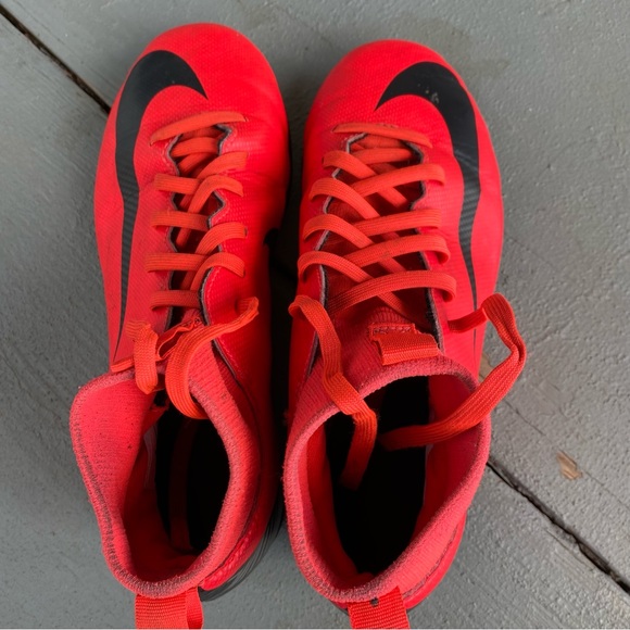 Nike indoor soccer cleats - Picture 5 of 9